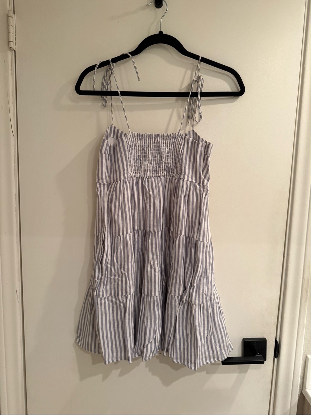 Abercrombie & Fitch Blue and White Vertical Striped Sundress - Picture 5 of 9